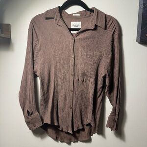Abercrombie & Fitch Oversized Crinkle Rayon Textured Button Down XS Taupe Boho